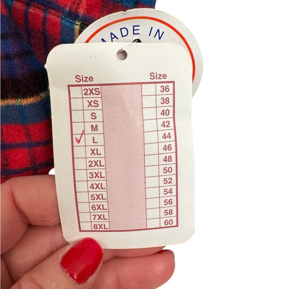 Women’s flannel button shirt - Large - Picture 6 of 6